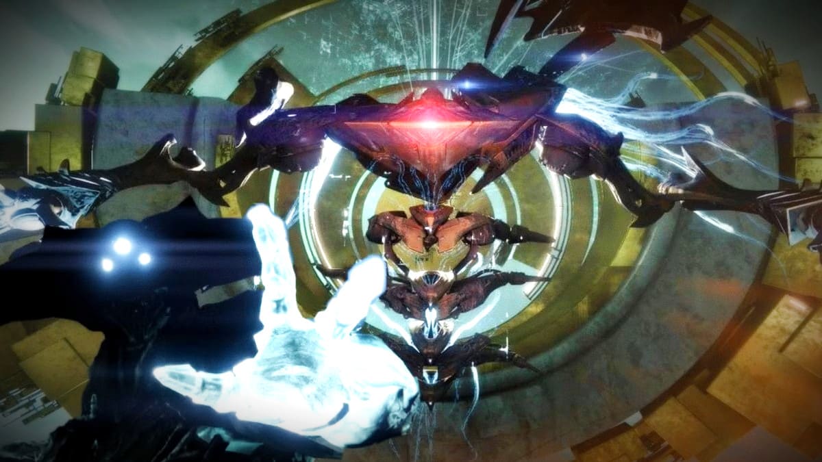 A promo screenshot of Quria, Blade Transform from Destiny 2.