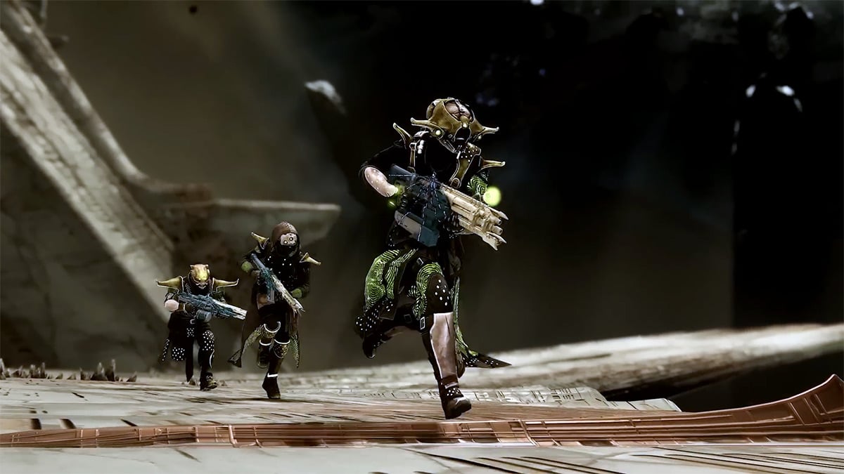 How to beat the Court of Blades in Destiny 2 - players running